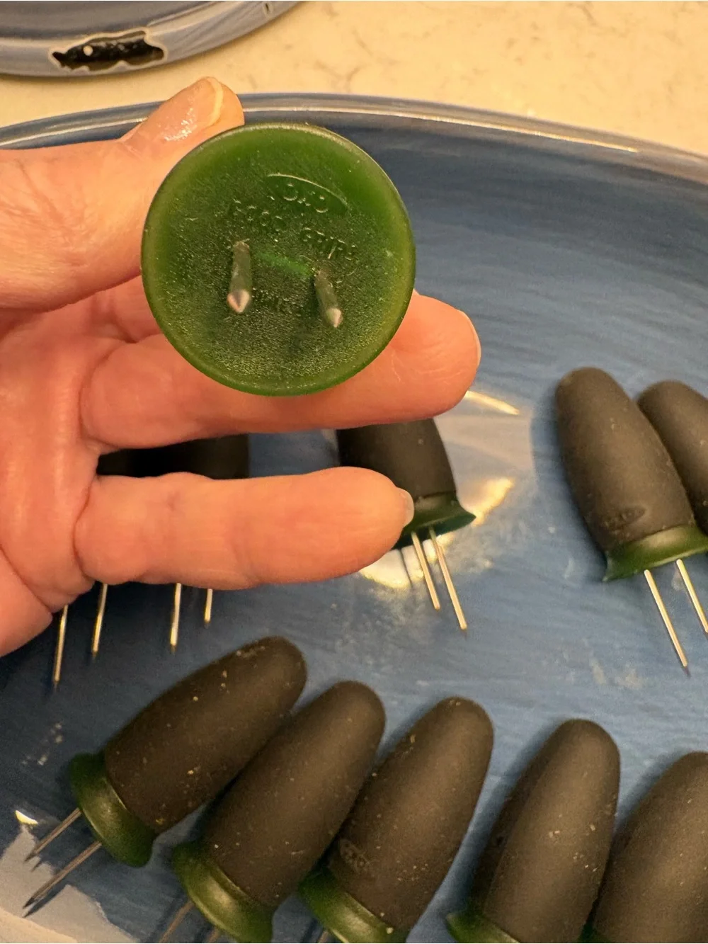 Set of 16 Black and Green OXO good grips corn cob holders